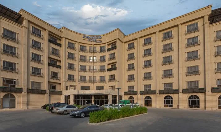 Johnwood Hotel